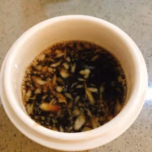 地道的純手洗涼皮超詳細做法（調汁正宗）