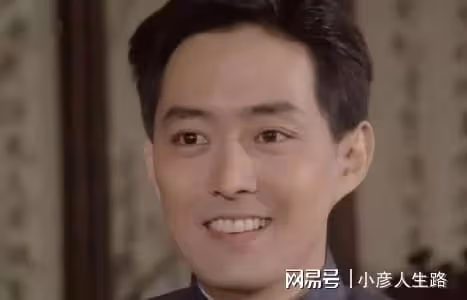 「雙胞胎明星」太難了,一直被當成一個人,很多觀眾傻傻分不清楚