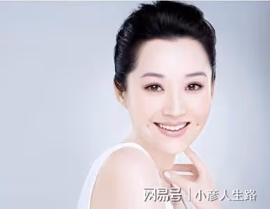 李若彤健身,趙麗穎轉型,海清變醜,女演員如何成功戰勝中年危機