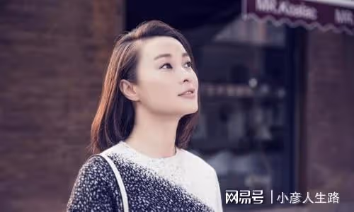 李若彤健身,趙麗穎轉型,海清變醜,女演員如何成功戰勝中年危機