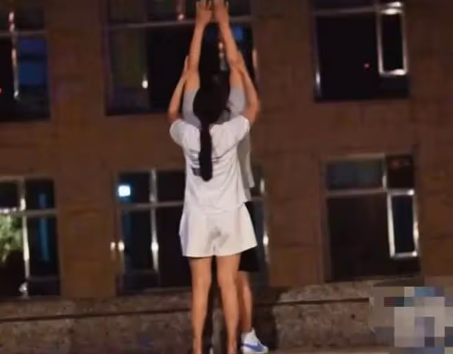 知名演員陳昭榮宣布離婚!與美女過夜看婦產科被拍,拒談兩人關係
