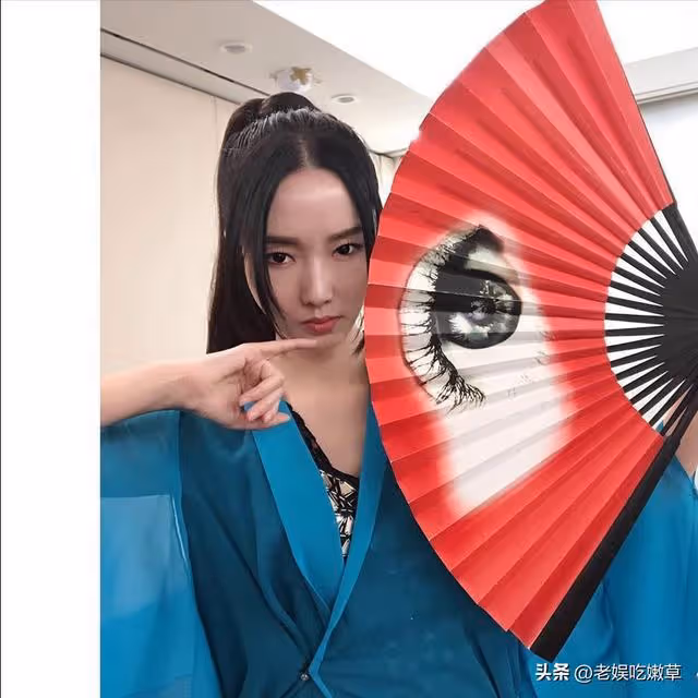 李貞賢：一把扇子火遍亞洲，養活鄭秀文，「山賊論」斷送中國市場