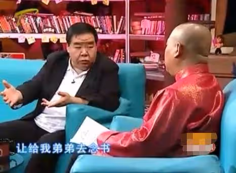 欠債8000萬,住10年貧民區也要做公益,鄭則仕才是我們該追的星
