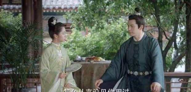 「娃娃臉女神」譚松韻的上位秘史,以及她背後的緋聞男友們
