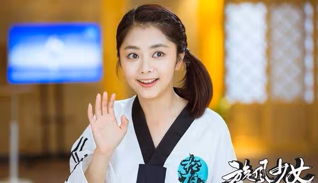 「娃娃臉女神」譚松韻的上位秘史,以及她背後的緋聞男友們