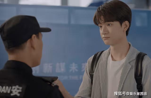 《我們這十年》前海篇難以共情,拉胯的不是林一,而是靠山的囂張