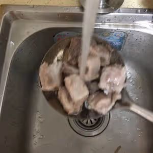 原汁原味快手電飯煲玉米胡蘿蔔排骨湯（1-2人份）