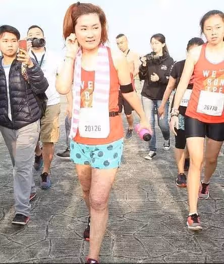 學歷不代表一切!SHE「三人學歷被挖出」差距超大,20多年後不同境遇證明「人生沒有高低之分」:只有選擇的不同!
