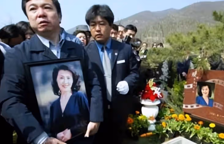 遺憾離開!41歲女星為腹中胎「拒絕治癌」冒險生下孩子 丈夫「獨自撫養兒子20年」至今未娶:此生只有一個妻子