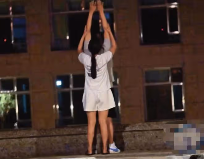 曝53歲陳昭榮疑婚變,與美女深夜共度15小時,事後陪其看婦產科