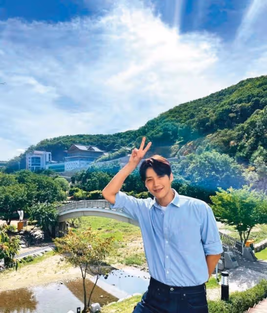 金宣虎將出演新劇《亥時蜃樓》和電影《暴君》,韓網:沒演員了嗎