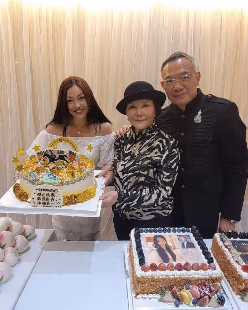 億萬富婆白韻琴參加派對，78歲狀態回春，與小15歲老公像同齡人
