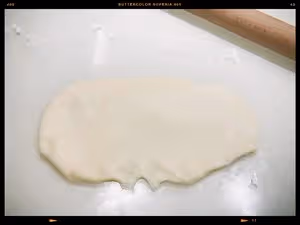 鬆軟拉絲的三奶排包（椰漿/鮮牛奶/酸奶老麵包）