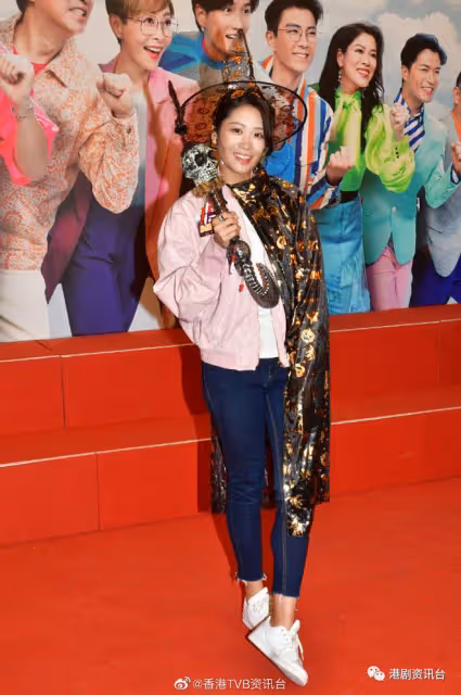 TVB小花瘋傳離巢獲網民支持!她透露合約未完甩乖乖女形象