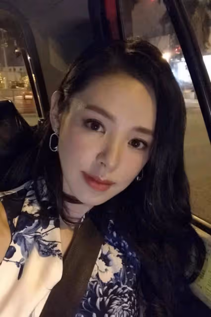 美人胚子!TVB知名女星罕曬愛女正臉照,嘆在職媽媽不易做引共鳴