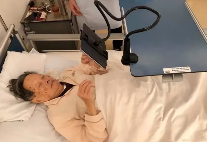 100歲老人楊振寧「摔倒送醫」,曝18億財產分割:28歲嬌妻陪18年「只拿到別墅居住權」,巨額財產留給「前妻」