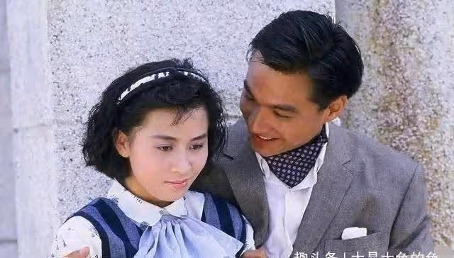 他是香港第一美男子, 曾迷倒劉嘉玲林青霞, 今58歲破產被妻兒拋棄