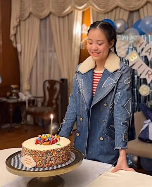 劉鑾雄女兒低調慶祝生日!20歲越來越像爸,多才多藝曾奪國際獎項