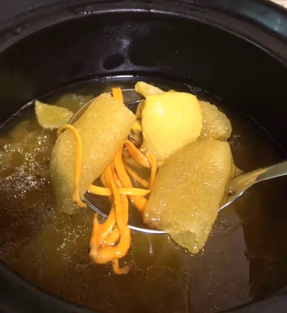 竹蓀蟲草花雞湯