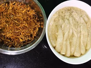 竹蓀蟲草花雞湯