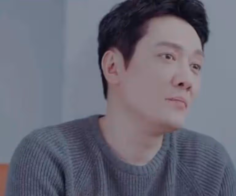 馮紹峰升級當爸後首談育兒經,趙麗穎對兒子閉口不提夫妻倆差別大