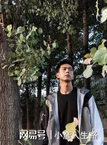 李現31歲生日到來，楊紫連續四年發文為其慶生，對李現的稱呼變了
