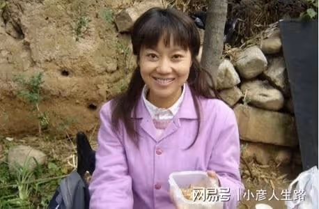 演員閆妮：離婚不舍公婆，公婆怒罵兒子「你丟了一塊寶」