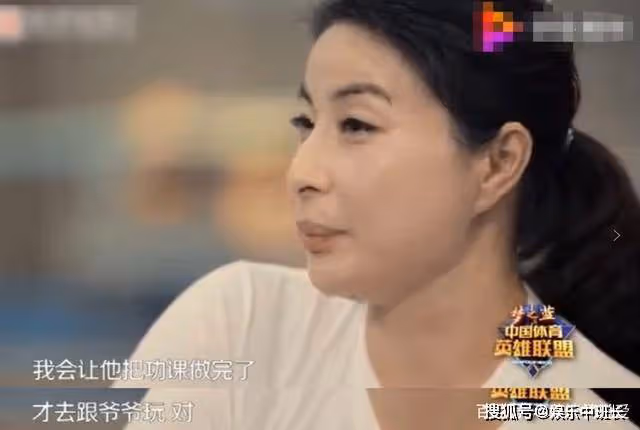 霍震霆說兒媳郭晶晶:溫柔是給外人看的,在家不給自己面子