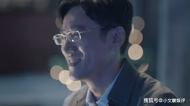 《我們這十年》躲不掉的套路,強送的銀行卡,處處透露著為官的無奈