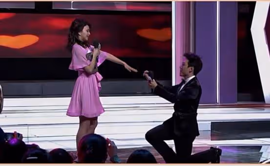 37歲美女主持罕見曬視頻,慶祝結婚九周年,曾被稱為萌版小董卿