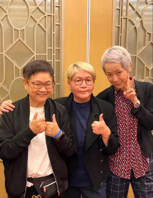 「許仙」葉童曝近況!滿頭白髮出席生日宴,與趙雅芝晚年截然不同