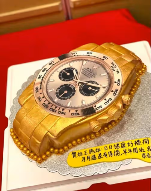 「許仙」葉童曝近況!滿頭白髮出席生日宴,與趙雅芝晚年截然不同