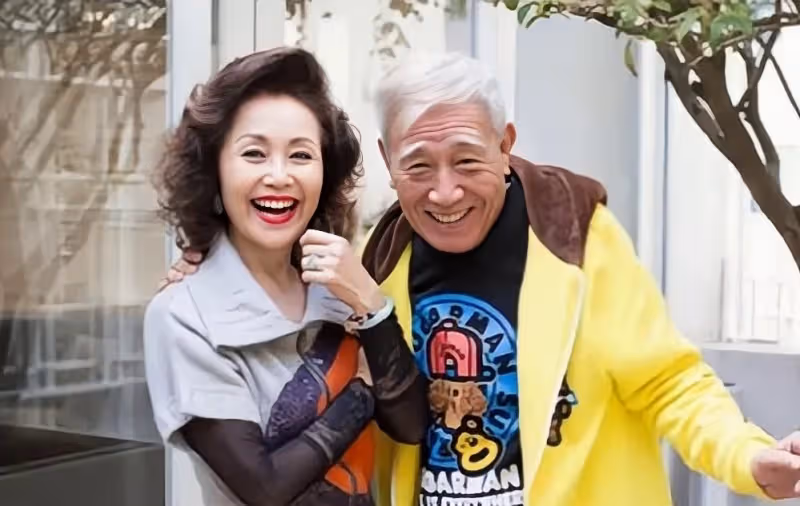 2婚2離!80歲歌王因事業「2次放棄家庭」 再婚娶「小33歲的女兒閨蜜為妻」結婚13年仍恩愛