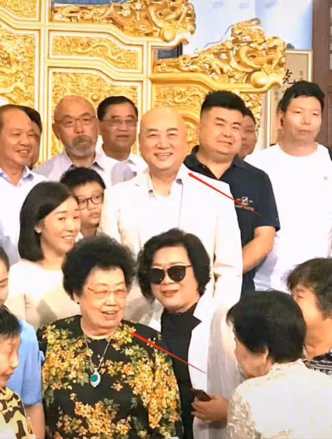 曝「最帥唐僧」徐少華近況!身材發福認不出,與遲重瑞生活差距大