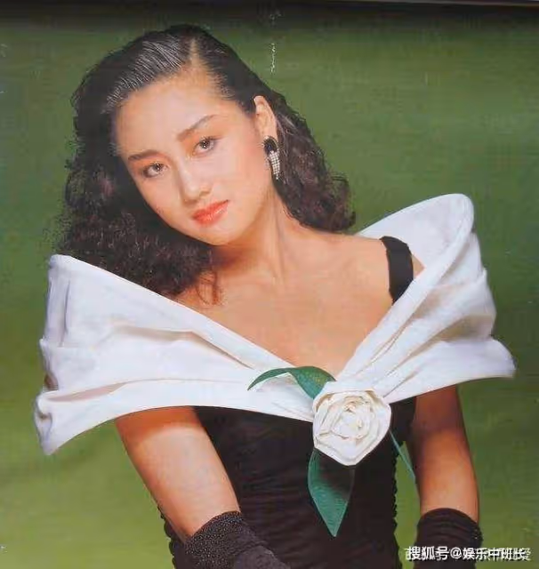 李連杰對利智一見鍾情,轉而對孕妻說:我遇到真愛了