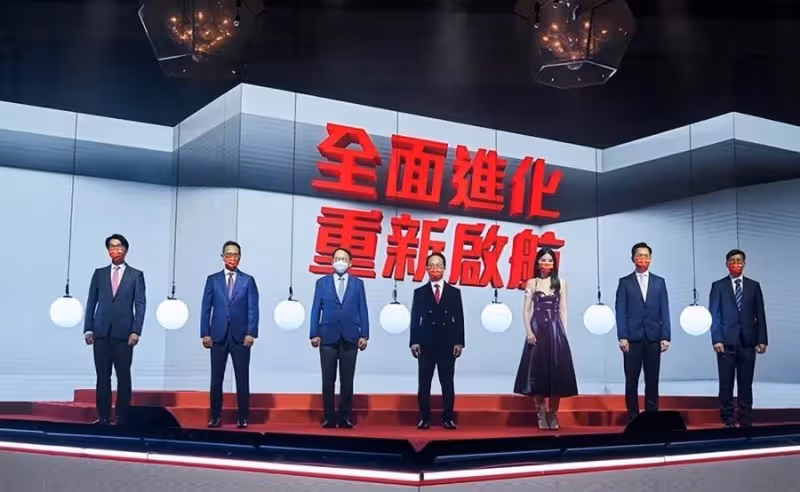 「闊太」陳慧琳罕見露面，身材臉蛋完美零瑕疵，皮膚白嫩無皺紋，50歲還是很性感