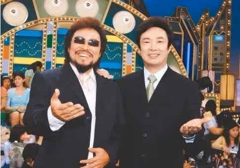 大愛!身後欲捐20億財產,歌壇長青樹「資助458孩童」長達8年,2千萬公益捐款明細出爐,引退心聲有洋蔥