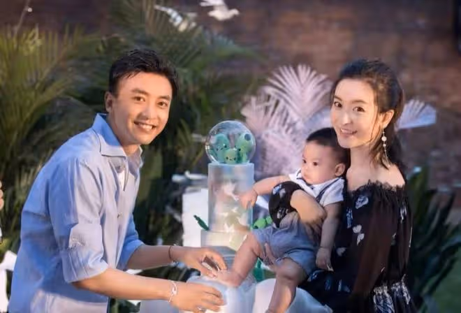 曝李晟夫婦將舉辦婚禮,何炅主持楊紫成伴娘,結婚7年多次傳離婚