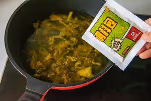 老壇酸菜魚烏冬面