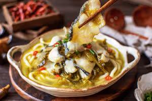 老壇酸菜魚烏冬面