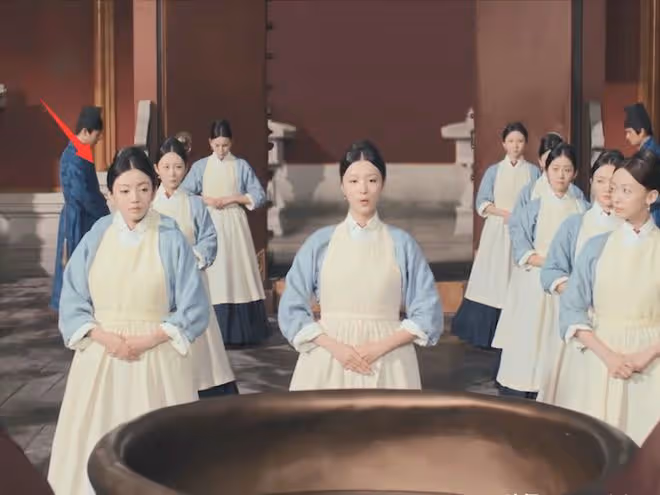 看臉是美女，一看脖子全完蛋！這些被短脖子拖累的女星，太慘了