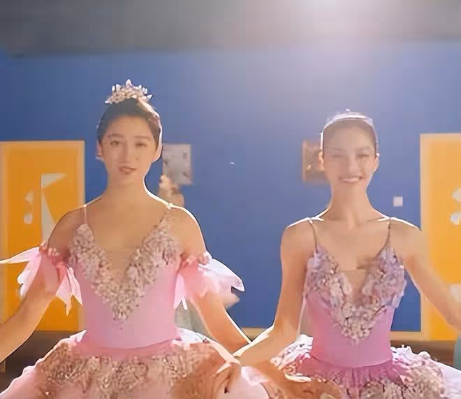 看臉是美女,一看脖子全完蛋!這些被短脖子拖累的女星,太慘了