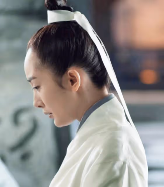 看臉是美女,一看脖子全完蛋!這些被短脖子拖累的女星,太慘了