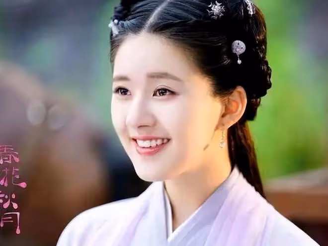 看臉是美女,一看脖子全完蛋!這些被短脖子拖累的女星,太慘了