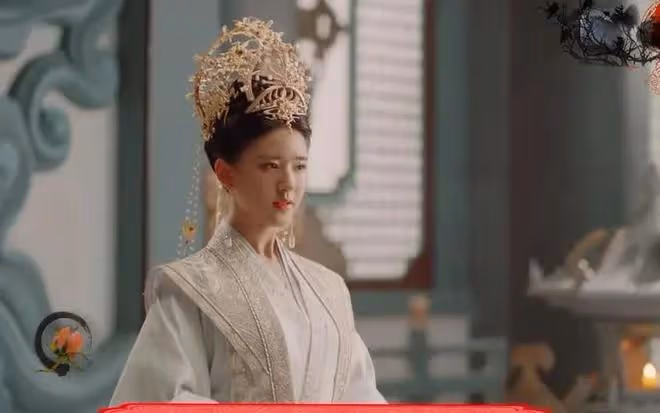 看臉是美女,一看脖子全完蛋!這些被短脖子拖累的女星,太慘了