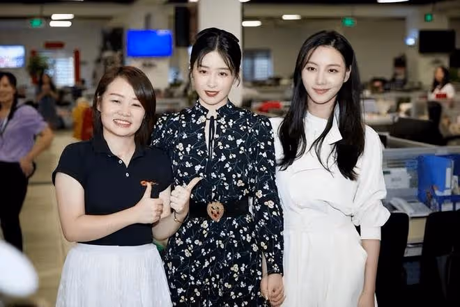 看臉是美女,一看脖子全完蛋!這些被短脖子拖累的女星,太慘了