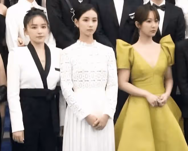 看臉是美女,一看脖子全完蛋!這些被短脖子拖累的女星,太慘了