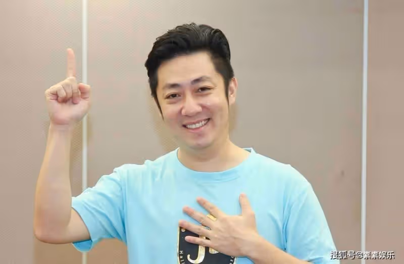 王瞳走出艾成離世的陰影,節目中笑得很燦爛,未來希望好好工作