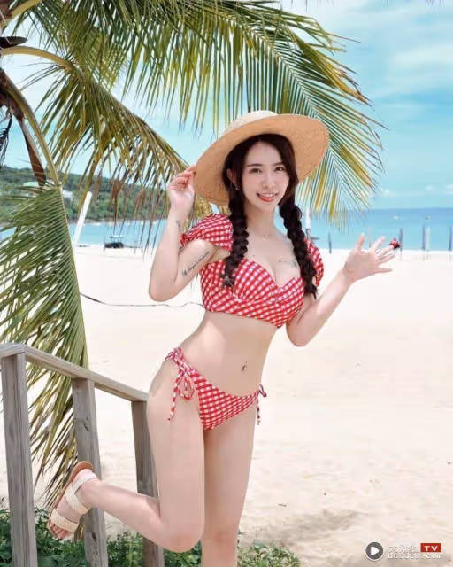 啦啦隊女神「上圍太飽滿」比基尼包不住！網暴動狂贊：勝過林襄