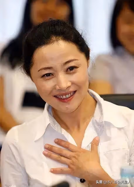 張若昀父親又成被告!三婚妻子比兒子還小5歲